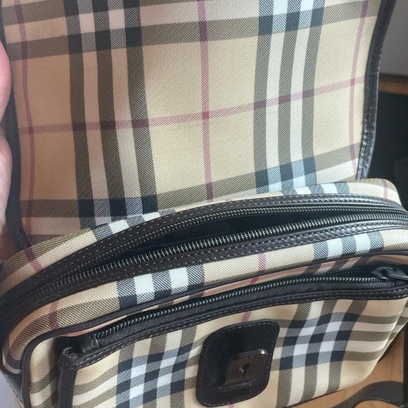 Burberry Camera Bag - Picture 4 of 5